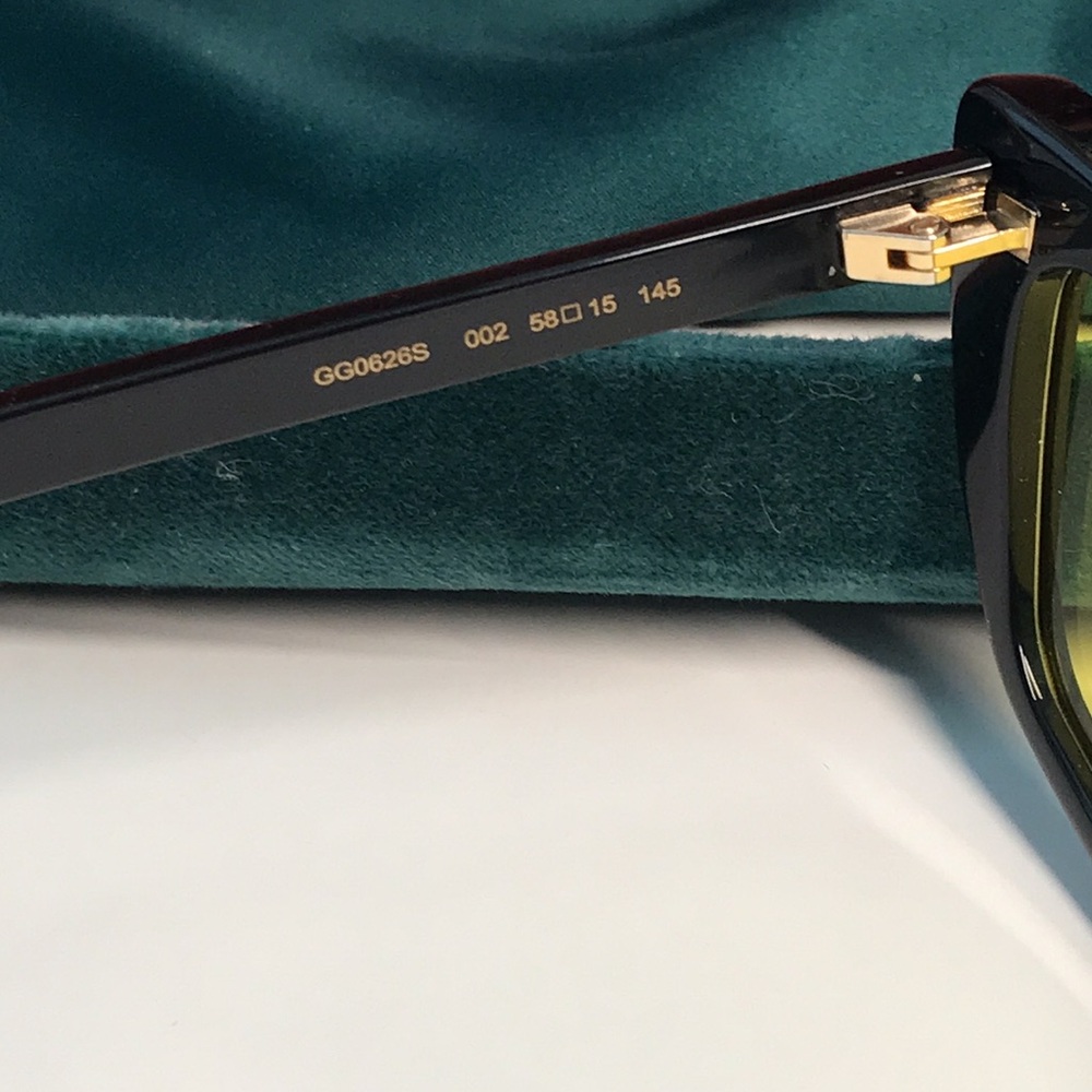 New Authentic Gucci GG626S 002 Sunglasses – Black Frame with Yellow Lenses ✨ - Picture 11 of 16